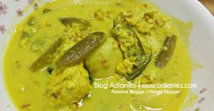 Akhir sekali, masukkan belimbing buluh dan garam secukup rasa. Resepi Masak Lemak Telur Itik Belimbing Buluh