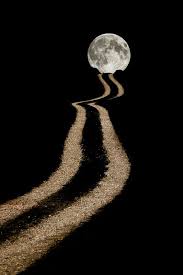 We Are All Like The Bright Moon We Still Have Our Darker Side Kahlil Gibran Www Liberatingdivineconsciousness Com Moonlight Shoot The Moon Moon Pictures