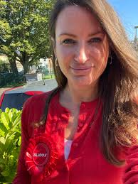 Tom Bolger (@PoliticalNurse)