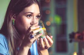 Do you also make these mistakes when you have hiccups?  Know the right way to prevent it, when does it become dangerous