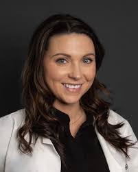 Jana Hoyt's Instagram, Twitter & Facebook