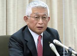 兵庫県知事 1 伊藤博文 慶応4年 5月23日 旧 （1868年 7月12日） 明治2年 4月10日 旧 （1869年 5月21日） 初代。県庁を兵庫城跡の勤番所から坂本村（現在の神戸市 中央区 橘通 ）に移転。 2 久我通城 明治2年4月10日 旧 （1869年. æ–°åž‹ã‚³ãƒ­ãƒŠã‚¦ã‚¤ãƒ«ã‚¹ æ˜ŽçŸ³å¸‚é•·æ¿€ç™½ å‰æ'çŸ¥äº‹æ‰¹åˆ¤ã®çœŸæ„ã¨ãƒ¯ã‚¯ãƒãƒ³ä¾›çµ¦ã®å•é¡Œç‚¹ æ—¥åˆŠã‚²ãƒ³ãƒ€ã‚¤digital
