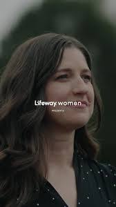 Rosie Saunders's Instagram, Twitter & Facebook