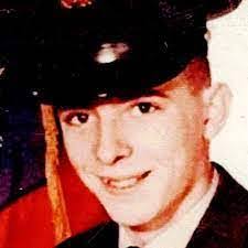 Dean Ashburn's Instagram, Twitter & Facebook