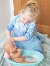 Can wee water babies go in the bath? Baby Born Soft Touch Doll And Baby Born Bathtub Review Fizzy Peaches Blog