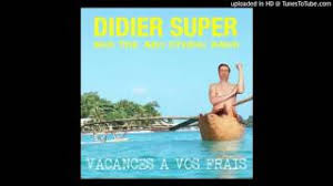 Entre donner, 1 franc à 10 pauvres, ou 10 francs à un pauvre, bah moi j'préfère donner 1 franc à 10 pauvres pas'que comme ça ça fait plus de pauvres qui t'aiment. Didier Super Rien A Foutre Paroles L Hit Com Lyrics