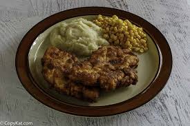 Cracker Barrel Sunday Homestyle Chicken Recipe Cracker Barrel Recipes Recipes Copycat Recipes