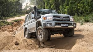 Jun 11, 2021 · the toyota land cruiser lc300 has managed to retain its title as the king of the over landers, despite being only face lifted for over 14 years. 2017 Toyota Landcruiser 70 Series 0 100km H Engine Sound Youtube