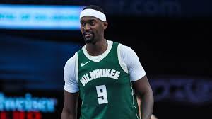He played college basketball for the arkansas razorbacks and was drafted with the 22nd overall pick by the chicago bulls in the 2015 nba draft. C J Toledano On Twitter Bobby Portis Looks Like When An Actor Plays A Basketball Player In A Movie