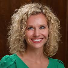 Lela Ward's Instagram, Twitter & Facebook