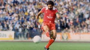 Gerd müller ist nun nach kurzer schwerer krankheit gestorben. Gerd Muller S Career In Numbers
