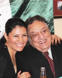 Mi papá no regalaba palabras grandes fácilmente. Pero con Ana María, no  tenía duda:, “La mejor boxeadora mexicana de todos los tiempos”, decía. Y  lo decía con el cariño de un padrino que supo verla ...