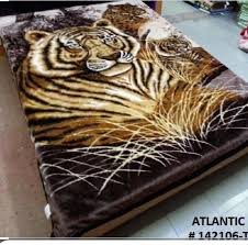 Lavish home heavy thick plush mink blanket. Nwt Tiger Blanket Queen Faux Mink On Mercari Tiger Blanket Winter Blankets Blanket