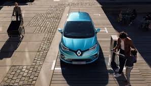 But a higher mpge rating doesn't. Best Small Family Hatchback Electric Cars 2021 Top 5 Ezoomed