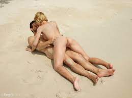 Ariel und Alex Sex am Strand #49 - Hegre **Strandmädchen**