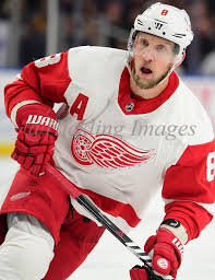 Justin abdelkaderს პროფაილი), გუნდების (მაგალითად: Justin Abdelkader Elite Prospects