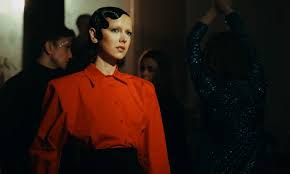 Music video by brodka performing miales byc. Pro8l3m I Monika Brodka We Wspolnym Utworze Glamrap Pl