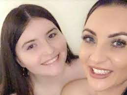 Edinburgh mum and daughter left shaken as car is pelted with stones from  25ft bridge