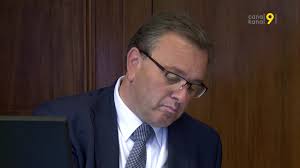 Trop gentil et conciliant, Roberto Schmidt? «J'ai aussi le courage de  m'attaquer à des dossiers chauds, comme l'enfouissement de la ligne THT»