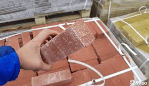 Bahan utama batu bata merah adalah tanah dan air. Standar Ukuran Batu Bata Merah Biasa Dan Oven Sesuai Dengan Sni