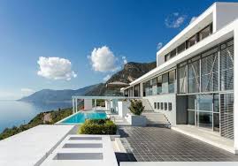 Airbnb Voici Les Plus Belles Maisons Du Monde Elle Decoration En 2020 Les Plus Belles Maisons Belle Maison Maison De Plage Contemporaine