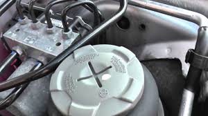 Audi A4 B8 Power Steering Fluid Location 2008 To 2015 Youtube