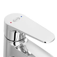 Misalnya, cukup menggeser kran ke kiri atau kanan agar air panas atau dingin mengalir. Washbasin Taps Aer Kran Wastafel Keran Air Panas Dingin Kuningan Sas Wx1 Aer Sanitary Indonesia Oleh Aer Sanitary Indonesia Arsitag
