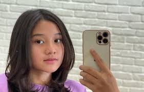 Apr 26, 2020 · gadis cilik yang memiliki nama lengkap naisa alifia yuriza ini mengatakan bahwa dirinya sendiri yang mencetuskan berbagai ide untuk setiap kontennya. Desain Rumah Dan Alamat Rumah Naisa Alifia Yuriza Havana Nadagitar