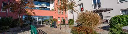 Bei immobilienscout24 finden sie passende angebote für häuser zur miete in schweinfurt (kreis). Pflegezentrum Am Wasserturm Unser Haus