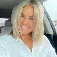 Courtney Engstrom's Instagram, Twitter & Facebook