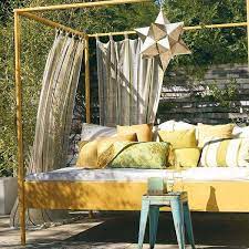 Another thing you need to know is, making a daybed is an easy thing. 20 Diy Outdoor Curtains Sunshades And Canopy Designs For Summer Decorating Outdoor Bedroom Outdoor Beds Outdoor Daybed