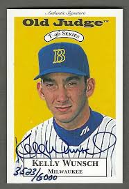 Kelly Wunsch's Instagram, Twitter & Facebook