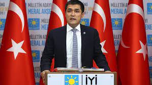 Özdağ, i̇yi parti i̇stanbul i̇l başkanı buğra kavuncu için fetö'cü imasında bulunduğu gerekçesiyle parti teşkilatlarının talebi doğrultusunda. Ntxntzxq64afem