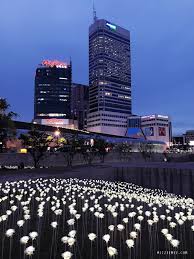 Dongdaemun Night Market Shop Around The Clock Seoul Guide Seoul Travel South Korea Photography Korea Travel