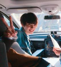 kyoya honda dan kawan menjadi model video klip dari lagu キャッチボール yang di bawkan oleh pimm s mereka sangat keren dan terlihat sangat
