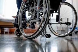 Für schwerbehinderte und ihnen gleichgestellte menschen gelten im ab einem grad der behinderung (gdb) von 50 gelten sie als schwerbehindert. Wann Lohnt Sich Ein Schwerbehindertenausweis Im Alter Help4seniors