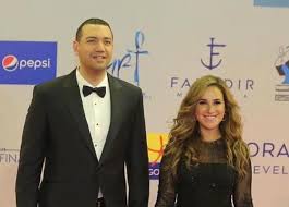 بعد ان افصح الداعيه معز مسعود عن خبر زواجه ولكن الفنانه شيري عادل لم تعقب او ترد علي يذكر ان الداعية الاسمى معز مسعود تزوج العام الماضى من المرشده السياحية بسنت نور. Ø­Ø±ÙŠÙ… Ø§Ù„Ø³Ù„Ø·Ø§Ù† 3 Ù†Ø¬Ù…Ø§Øª ÙÙŠ Ù‚Ø·Ø§Ø± Ø­ÙŠØ§Ø© Ù…Ø¹Ø² Ù…Ø³Ø¹ÙˆØ¯ Ø§Ù„ÙÙ† Ø¬Ø±ÙŠØ¯Ø© Ø§Ù„Ø·Ø±ÙŠÙ‚