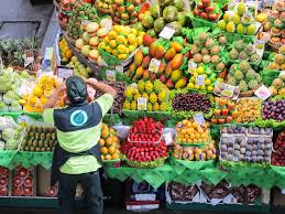 Produces tons of sweet and tangy fruit. A Guide To The Fruit In Brazil