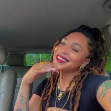 Which combo is more juicy than the other?