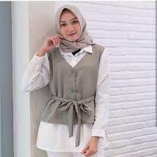 Inilah 20 model atasan batik wanita terbaru 2020/2021 modern cocok untuk kerja kantoran informasi. Jual Karren Atau Elemia Blouse Baju Atasan Wanita Tunik Baju Muslim Model Terbaru Atasan Remaja New Arrival Kekinian Abu Atau Silver Di Lapak Ova Store Bukalapak