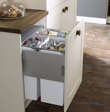 Your kitchen is a spot the place you spend a substantial period of time every single day. 5 Clever Ways To Maximise Space In A Small Kitchen Wren Kitchens