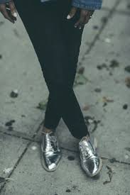 Black And Silver Shoes Pin By Bethany Mallett On Clothing Metallic Oxfords Me Too Shoes Crazy Shoes
