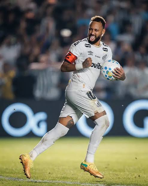 Neymar cobra jovens e gera inc&ocirc;modo no Santos - Gazeta Esportiva
