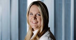 Kate Stone's Instagram, Twitter & Facebook