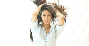 Actress, dreamer & entirely bonkers!! Amyra Dastur Hd Wallpapers Free Download Celebrity Wallpapers New Image Photoshoot