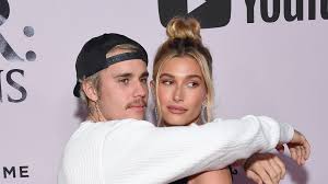 Jun 28, 2021 · justin (27) und hailey bieber (24) grüßen aus ihrem urlaub in griechenland. Endlich Pickelfrei Justin Bieber Dankt Seiner Frau Hailey Promiflash De