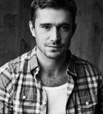 Oliver farnworth (born c.1983) is an english actor, best known for playing the role of will hackett in the before appearing in hollyoaks, farnworth appeared in the play the lion, the witch and the. Oliver Farnworth Hollyoaks Wiki Fandom