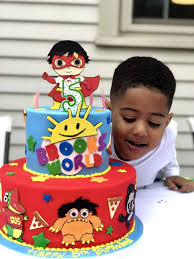 Ryan S World Birthday Party Ideas Photo 8 Of 13 Frozen Themed Birthday Party Birthday Party Cake Boy Birthday Party Themes