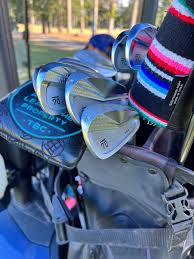 The Shootout: Sub70 659 CBTC vs Srixon ZX5ZX7 Combo Sets