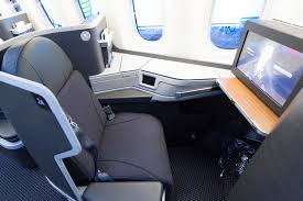 The lounges are relaxing and feature bar areas, tables, and recliners where you can relax and wait for your flight. Review American Airlines 787 9 Business Class Points From The Pacific